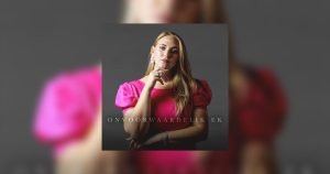 Talana Vuren-Kuhn vier onvoorwaardelik haarself in nuwe enkelsnit